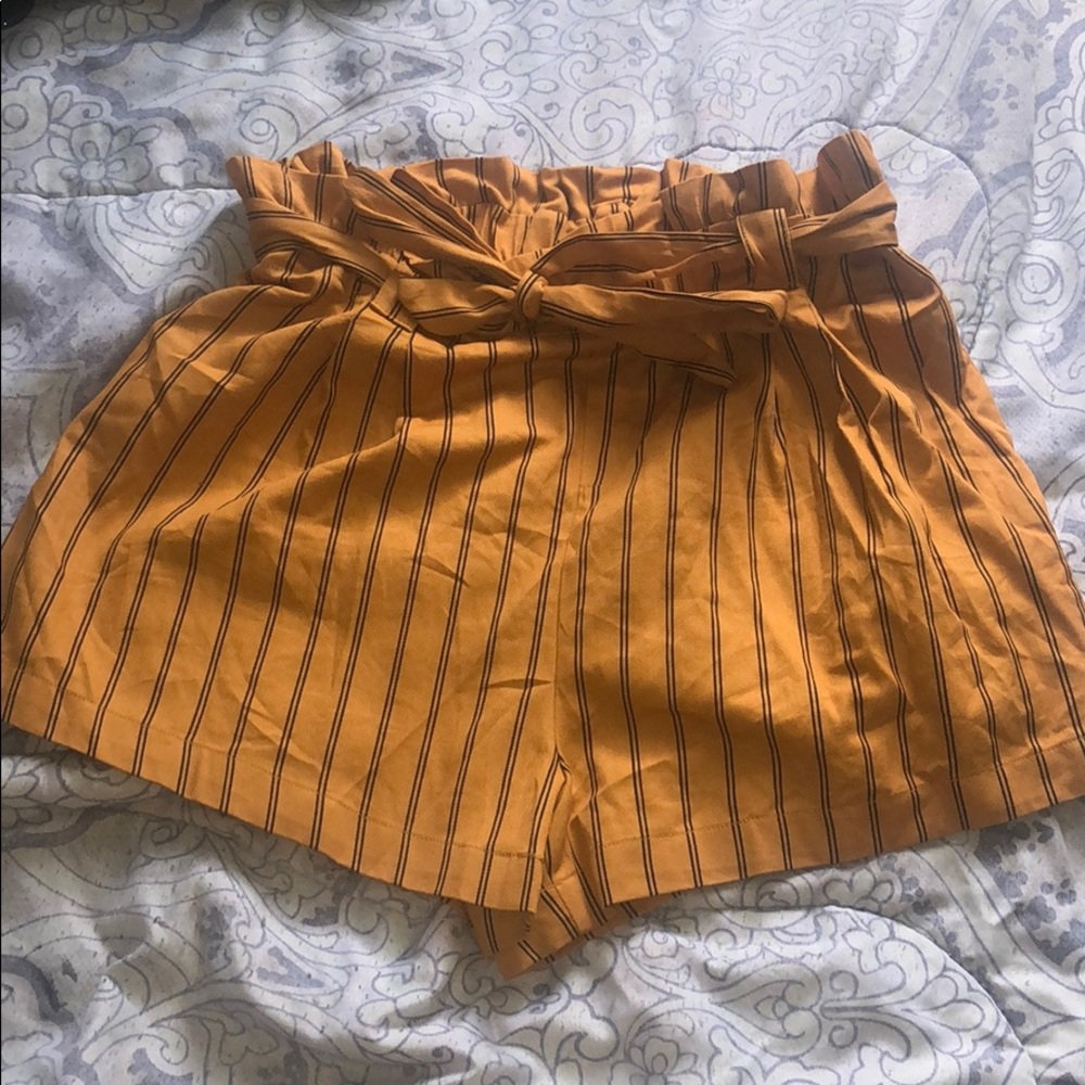 Iris Gold & Black Yellow Shorts